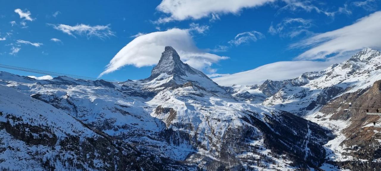 Appartement Au Centre De Zermatt Exterior photo